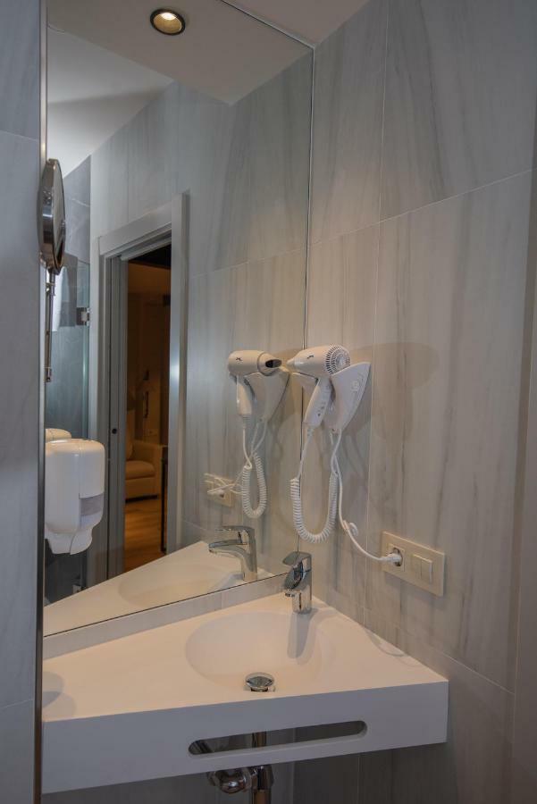 Apartamentos Puerta De リャネス エクステリア 写真